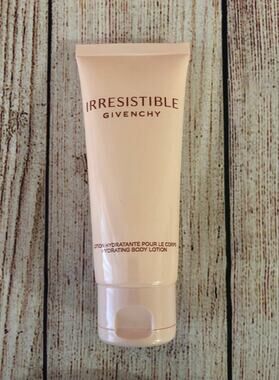 Irresistible Givenchy Hydrating Body Lotion 75 ml -2.5 Fl. Oz. Travel Size NWOB